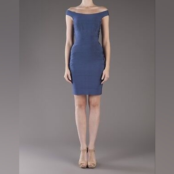 Herve Leger Dresses & Skirts - HERVE Leger Quinn Signature Bandage off shoulder dress in BLACK sz S